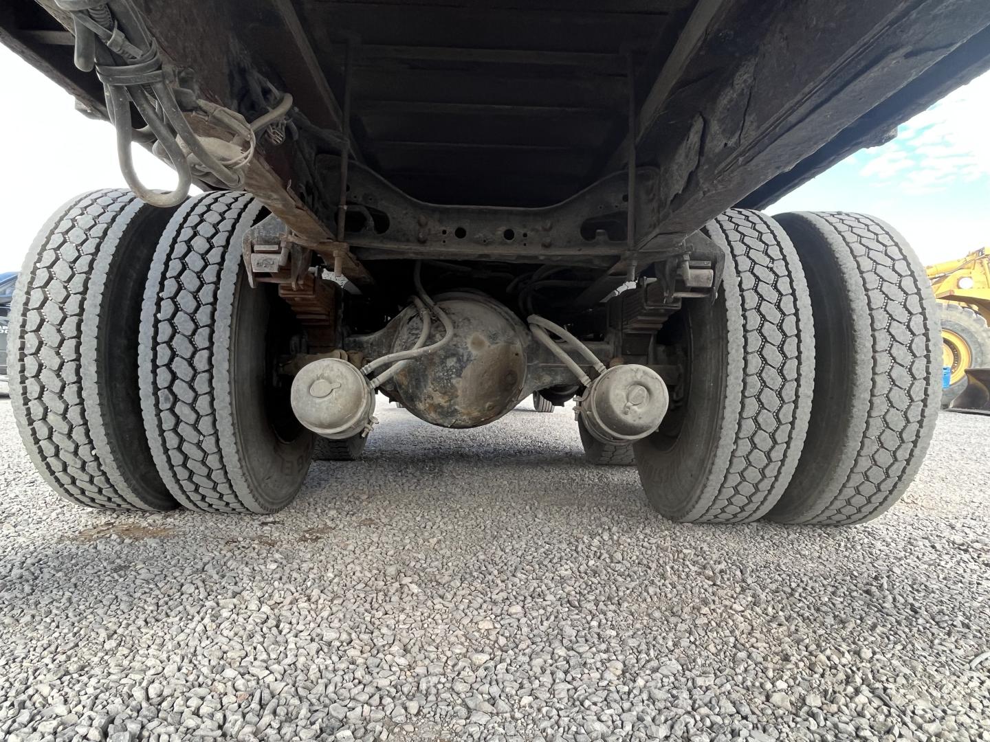 ./imagenes/INVOICE/2019/17415/CAMION INTERNATIONAL 4400 6X4 CON GRUA ARTICULADA COPMA 2000  (19).JPG